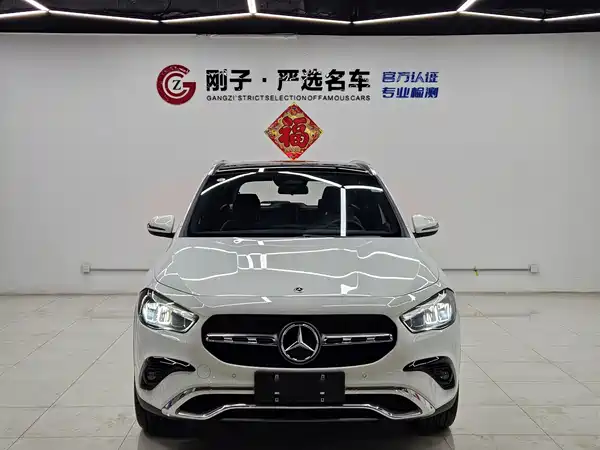 Mercedes-Benz GLA 2025