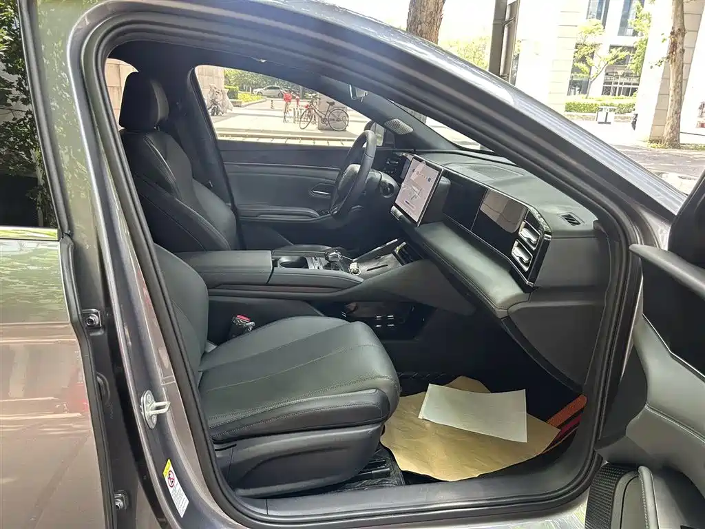 BYD Qin L 2025 — фото 14