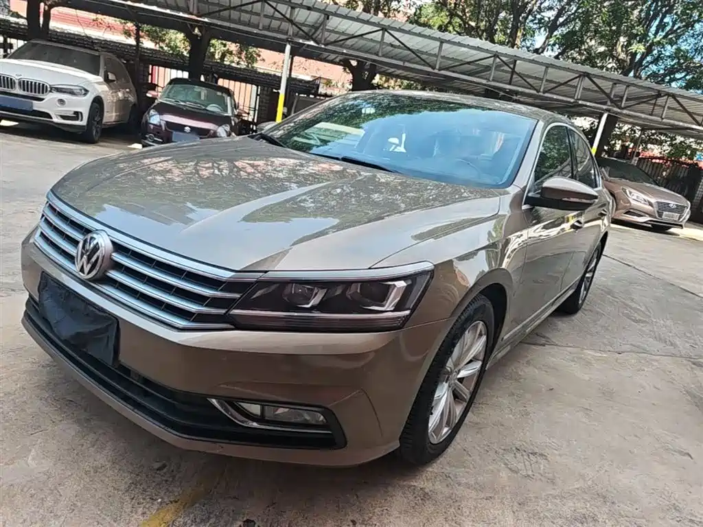 Volkswagen Passat 2018 — фото 2