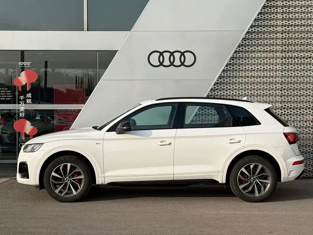 Audi Q5L 2024 — фото 3