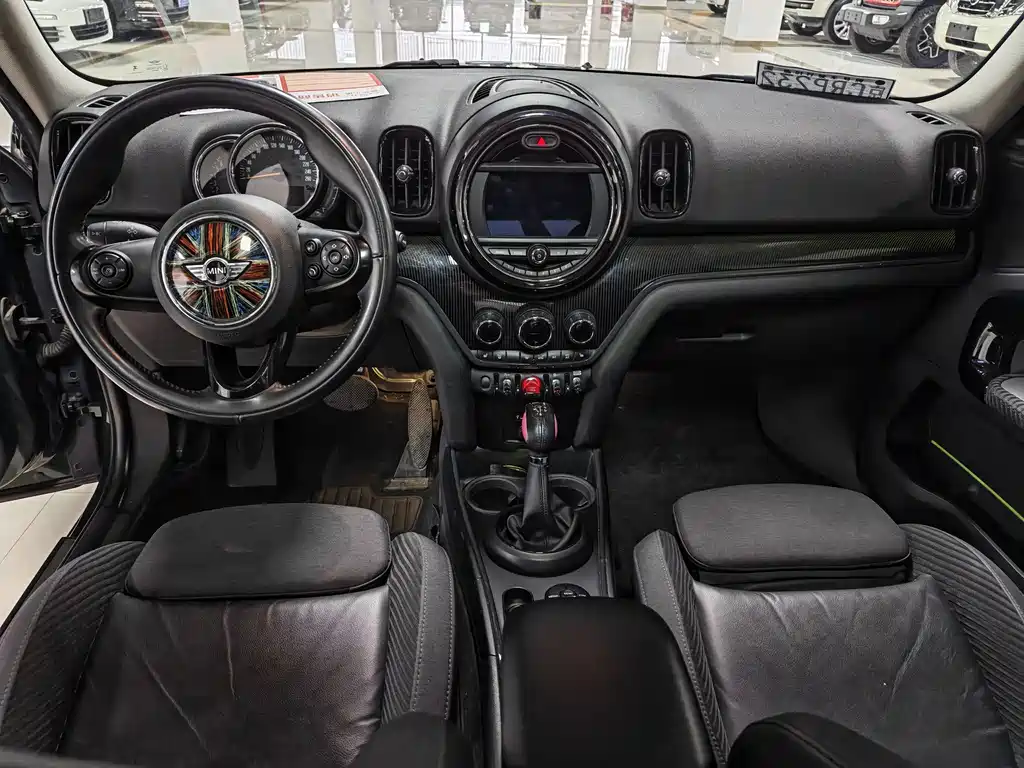 MINI Countryman 2018 — фото 11