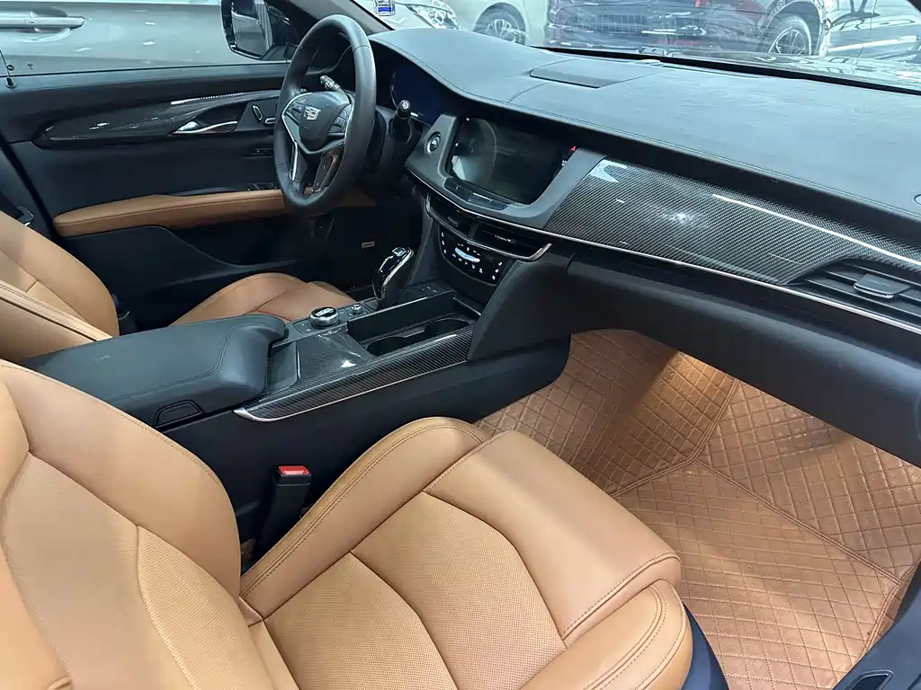 Cadillac CT6 2022 — фото 11