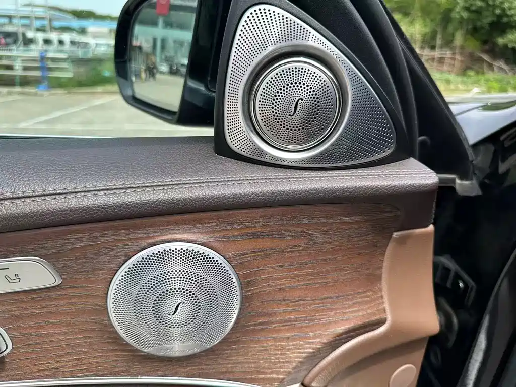 Mercedes-Benz E-Class 2021 — фото 11