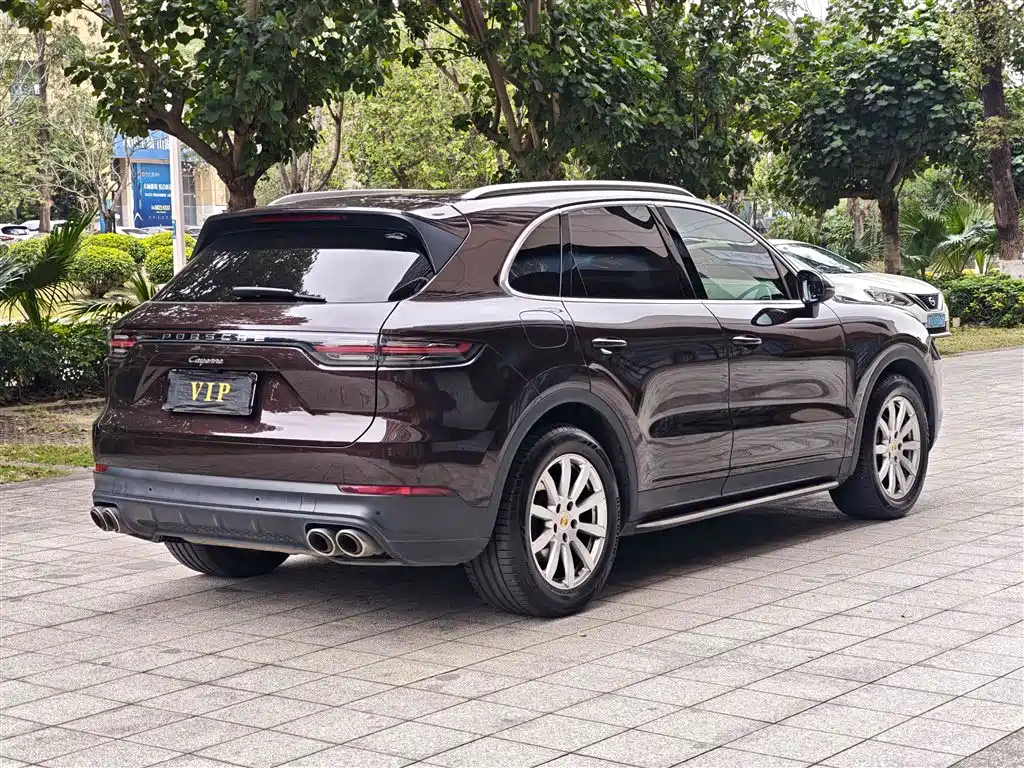 Porsche Cayenne 2018 — фото 15