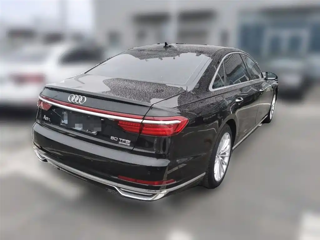 Audi A8 2020 — фото 12
