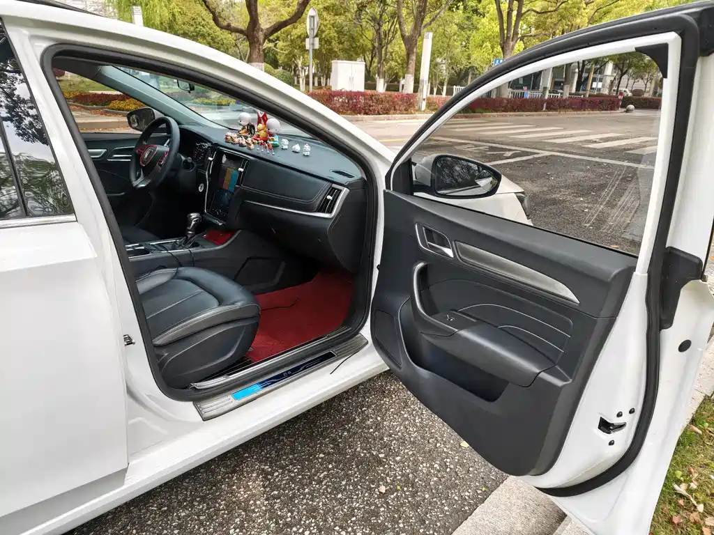 Roewe i6 Classic 2022 — фото 15