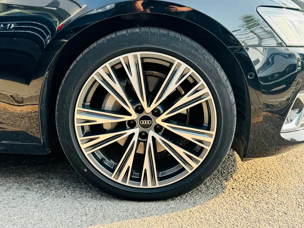 Audi A6L 2022 — фото 6