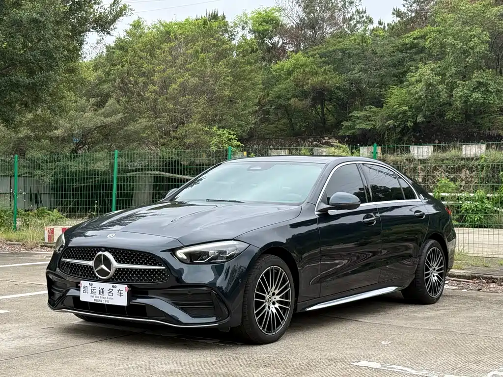 Mercedes-Benz C-Class 2024