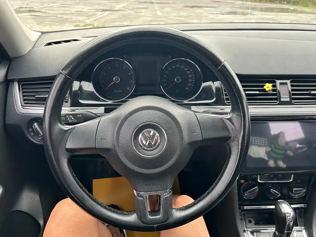 Volkswagen Bora 2015 — фото 16