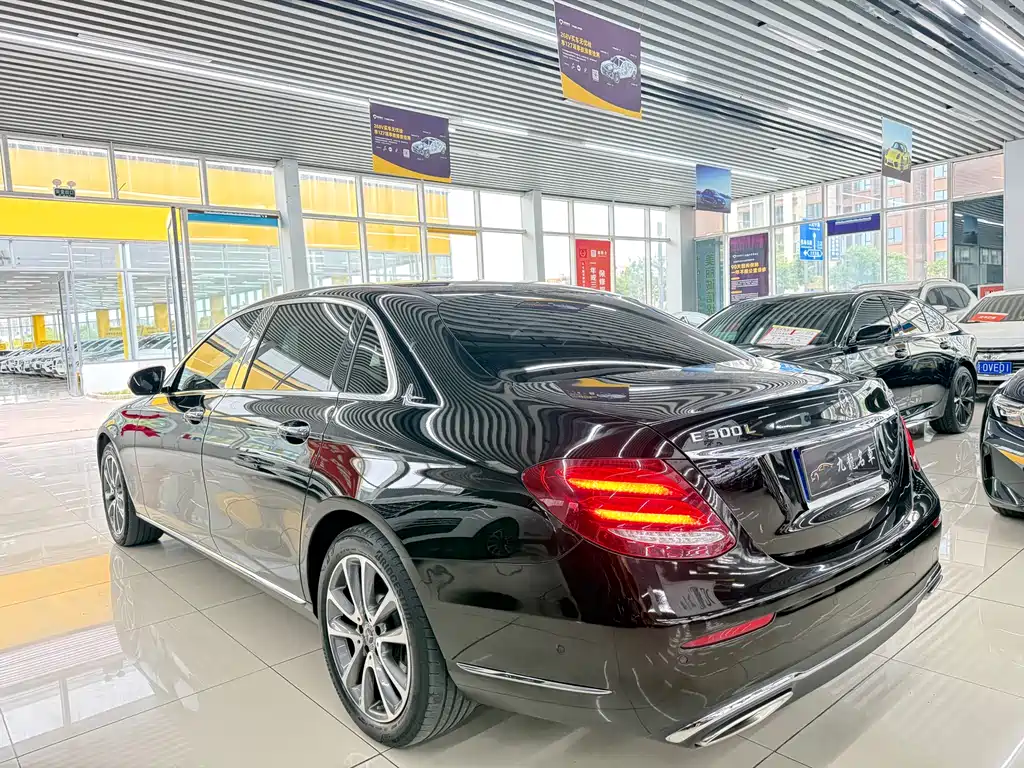 Mercedes-Benz E-Class 2019 — фото 5
