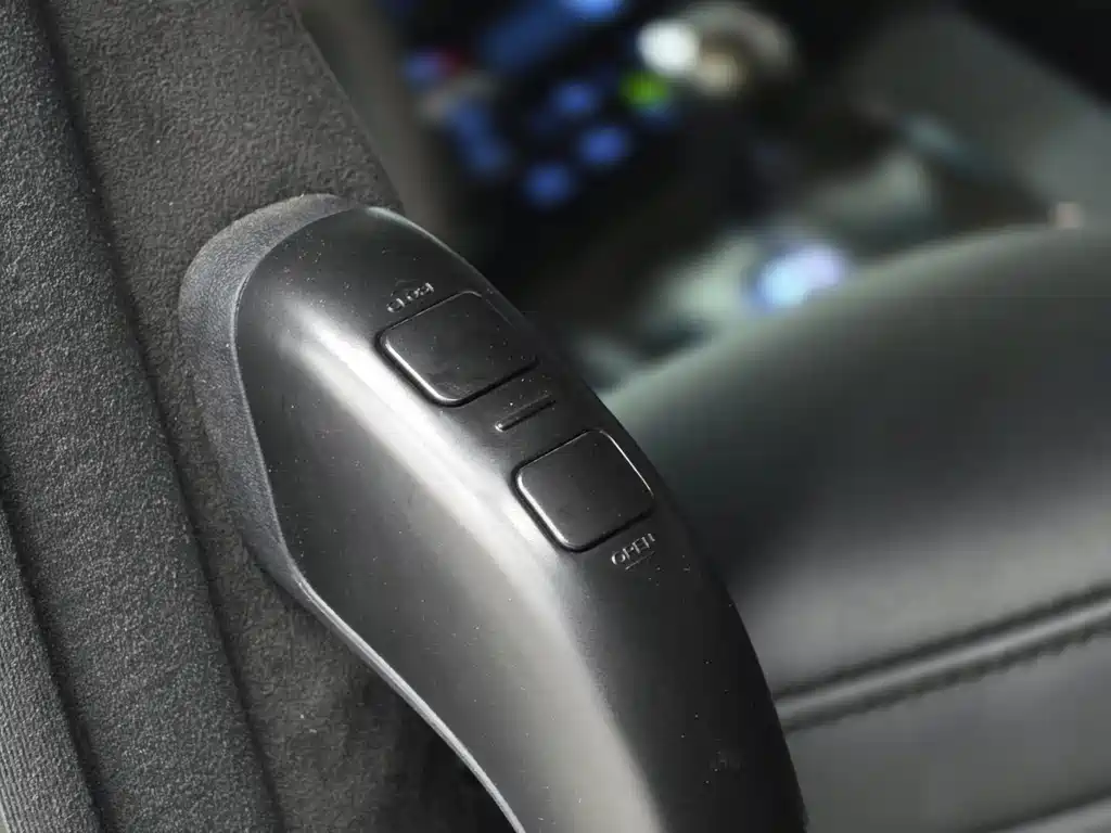 Toyota Alphard 2019 — фото 22