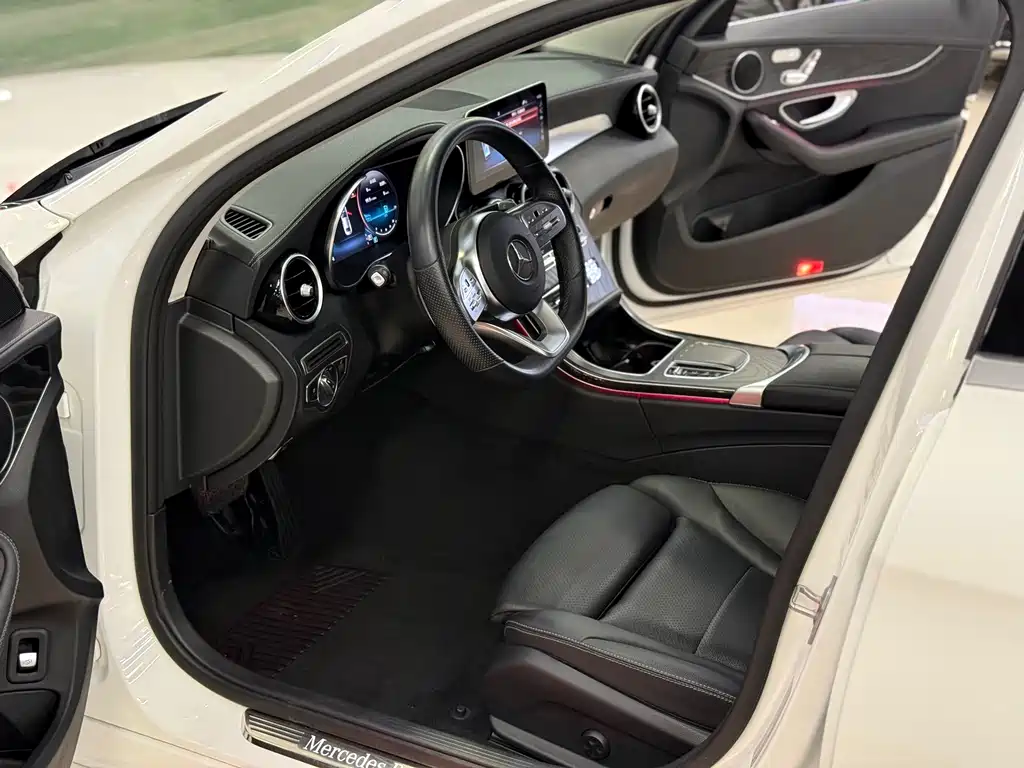 Mercedes-Benz C-Class 2020 — фото 3