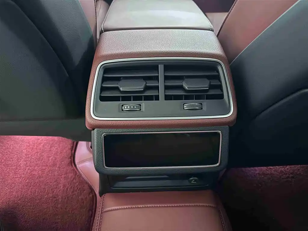 Audi A7L 2025 — фото 13