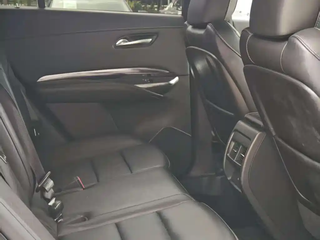 Cadillac XT4 2021 — фото 12