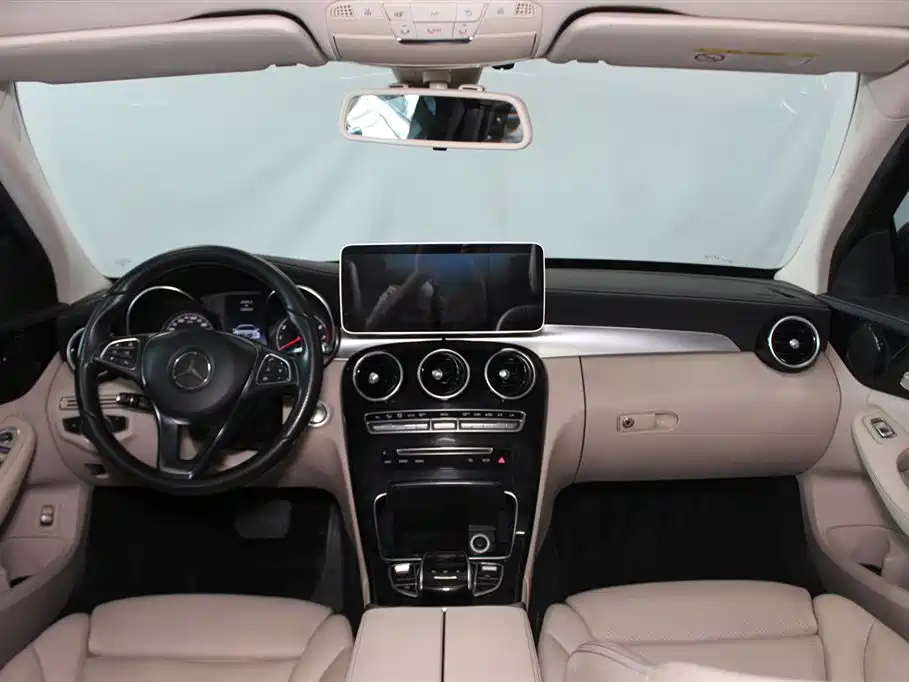 Mercedes-Benz C-Class 2017 — фото 9