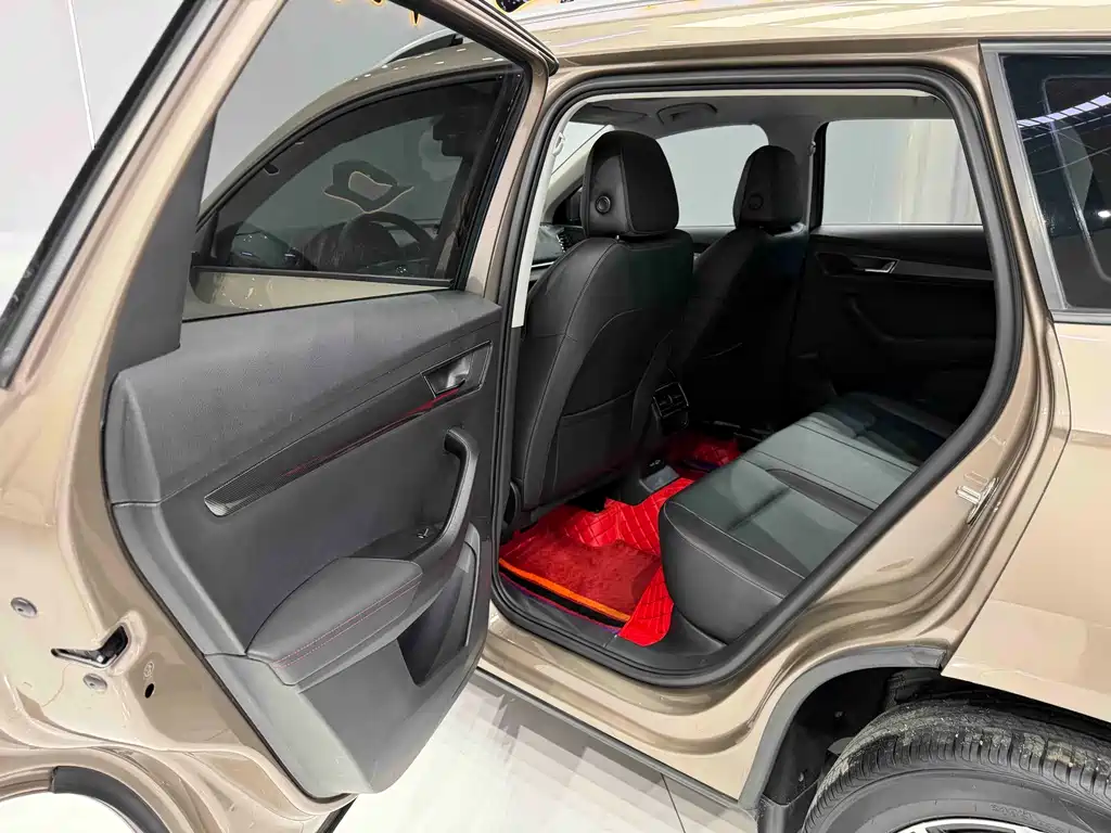 Skoda Karoq 2023 — фото 14