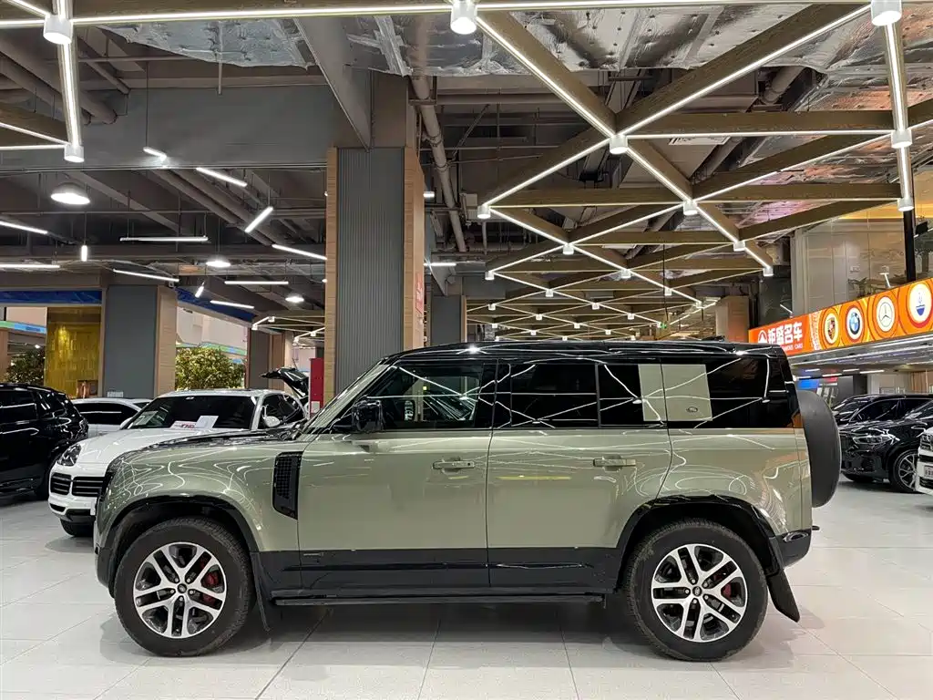 Land Rover Defender 2021 — фото 4