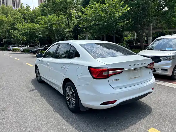 Roewe i5 2019