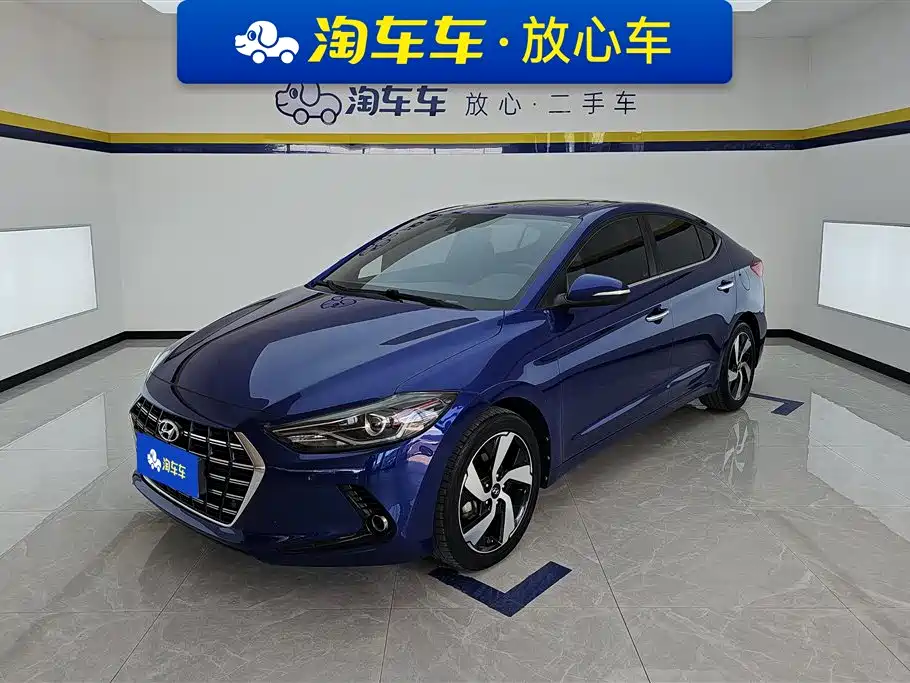 Hyundai Elantra 2020 — фото 1