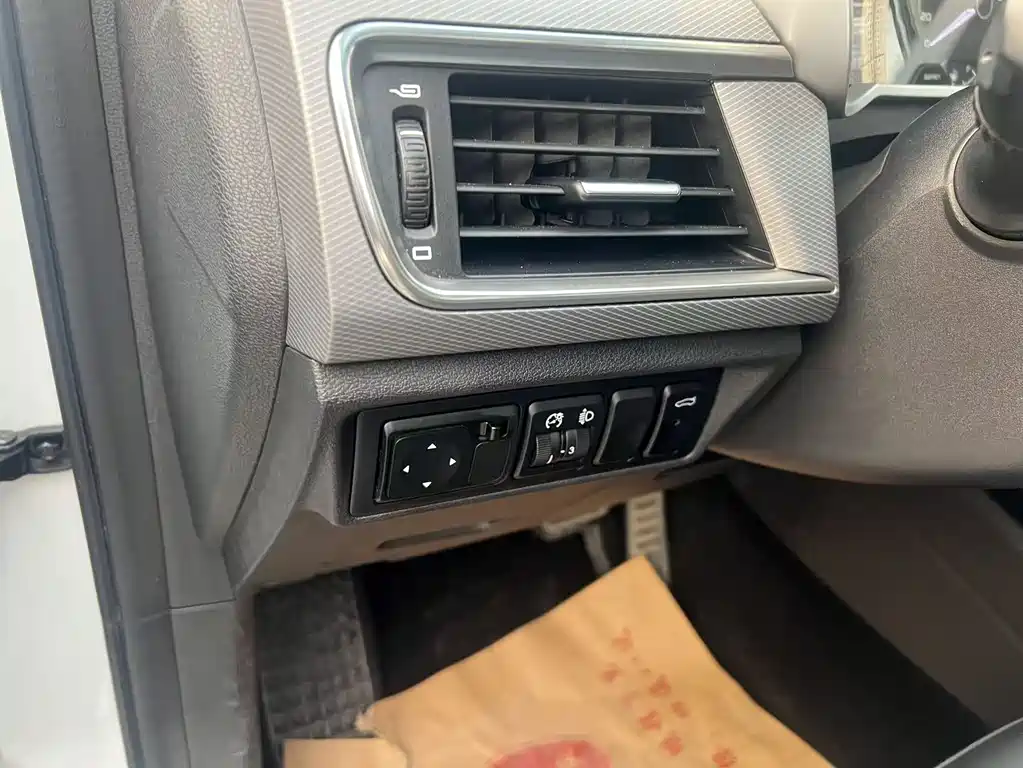 Geely Emgrand GS 2019 — фото 11
