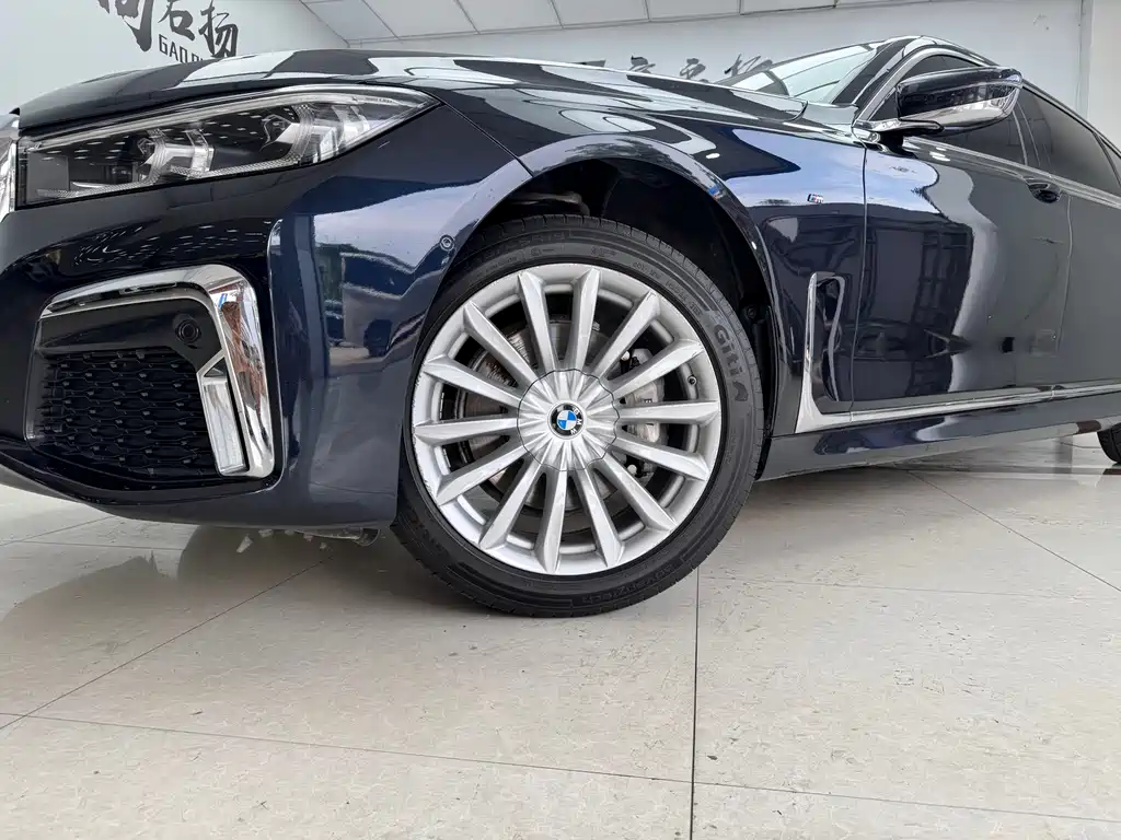 BMW 7 Series 2019 — фото 20