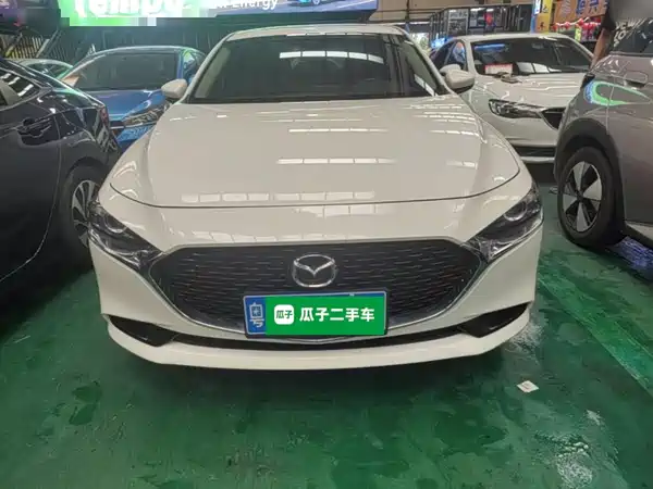 Mazda 3 Axela 2021