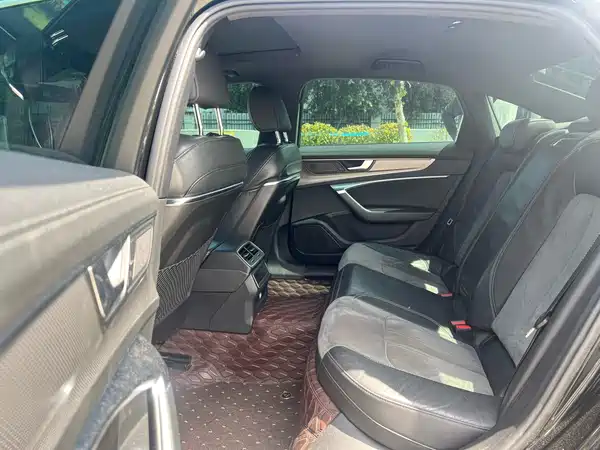 Audi A6L 2021