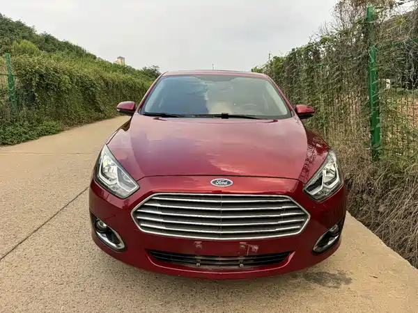Ford Escort 2017
