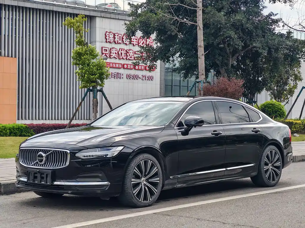 Volvo S90 2024 — фото 1