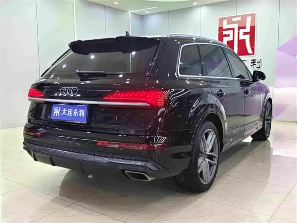 Audi Q7 2025