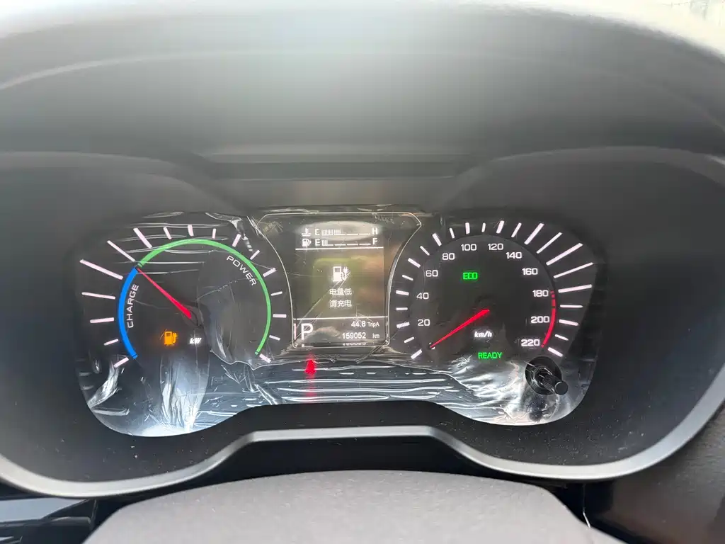 GAC Trumpchi GS4 New Energy 2018 — фото 4