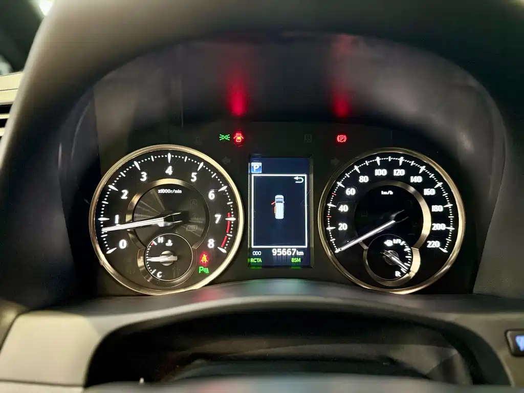 Toyota Alphard 2020 — фото 15