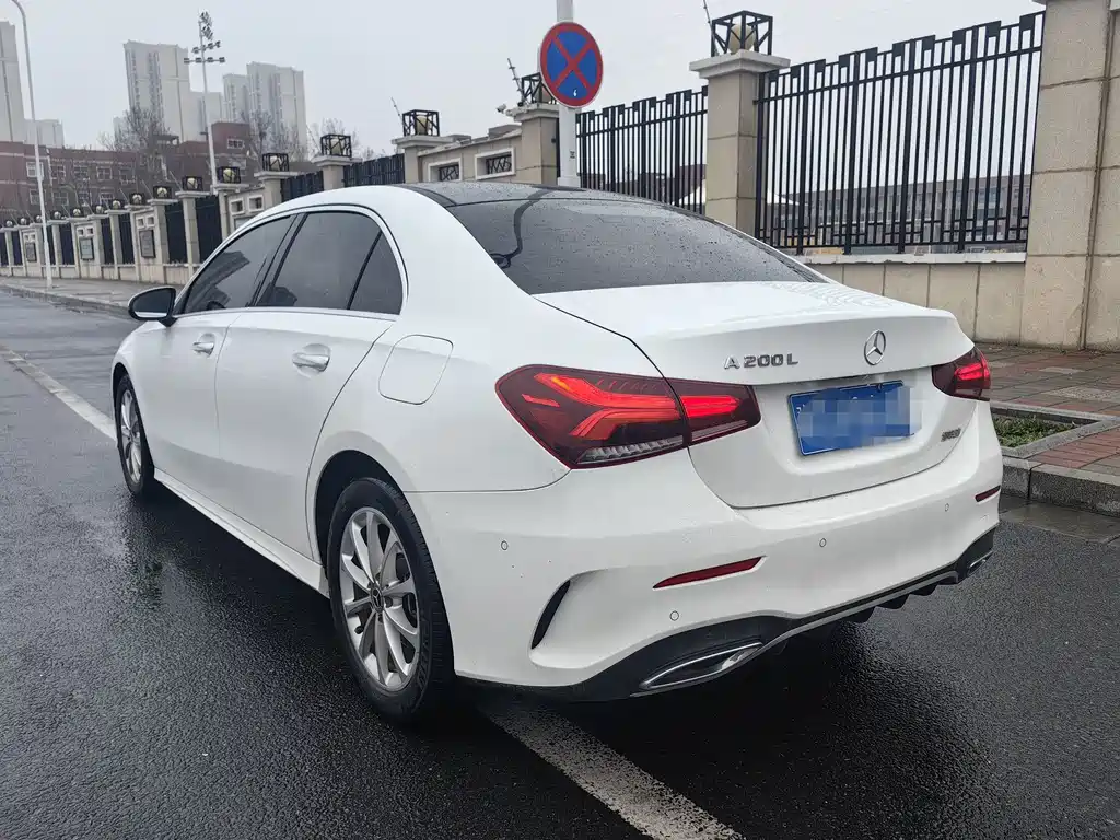 Mercedes-Benz A-Class 2022 — фото 5