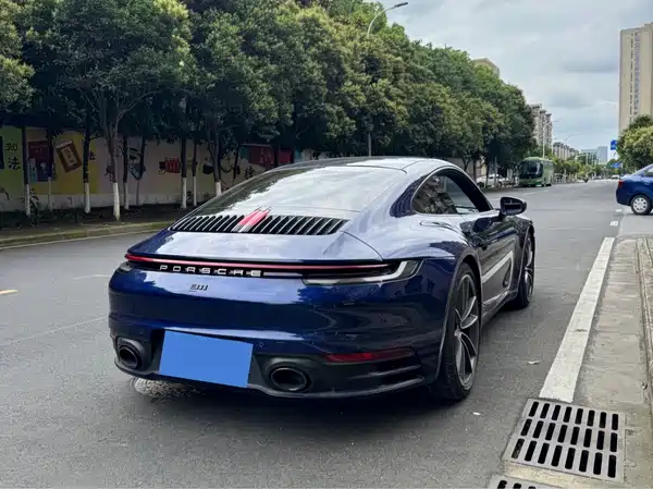 Porsche 911 2021