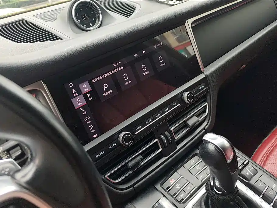 Porsche Macan 2021 — фото 13