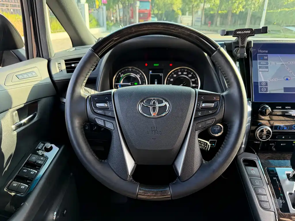 Toyota Vellfire 2021 — фото 4