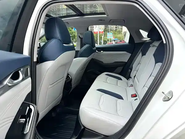 Geely Xingrui 2022