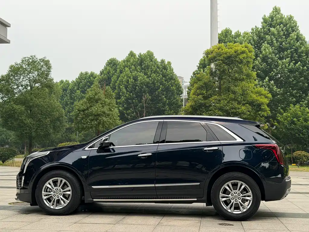 Cadillac XT5 2021 — фото 5