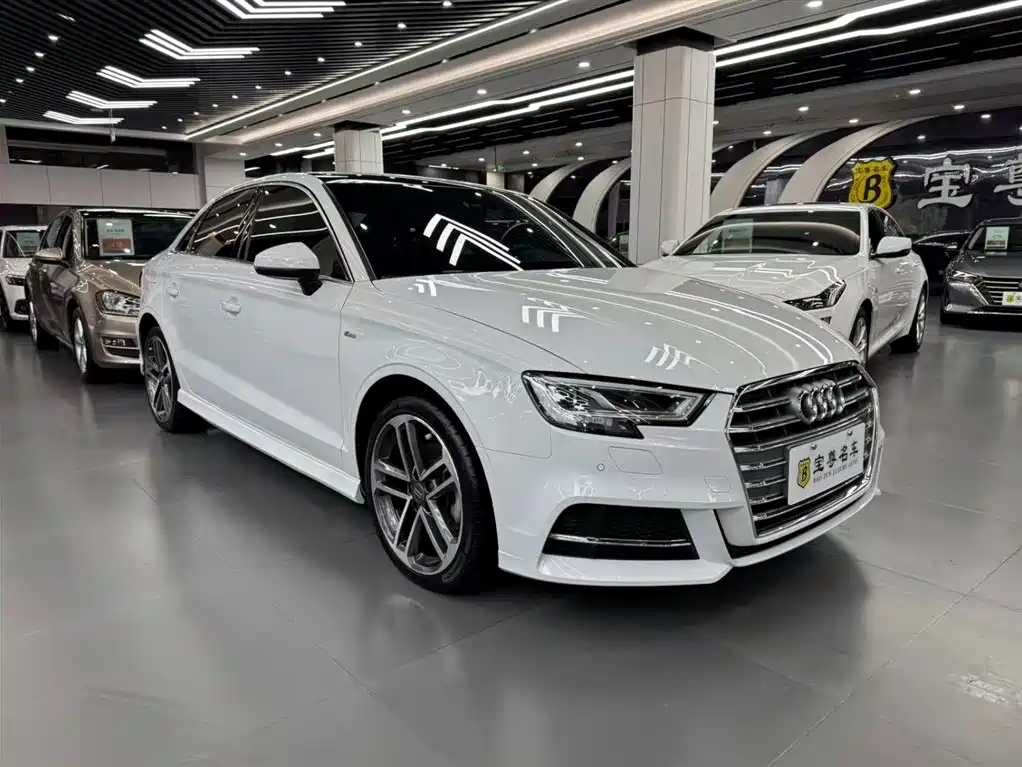 Audi A3 2020 — фото 2