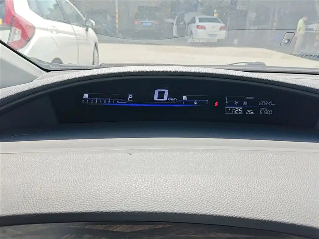 Honda Jade 2017 — фото 12