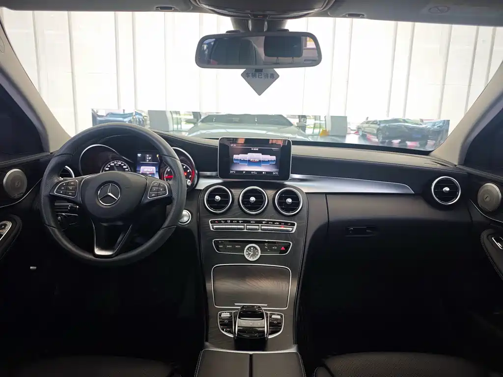Mercedes-Benz C-Class 2018 — фото 14