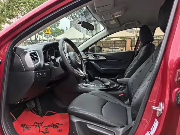 Mazda 3 Axela 2018
