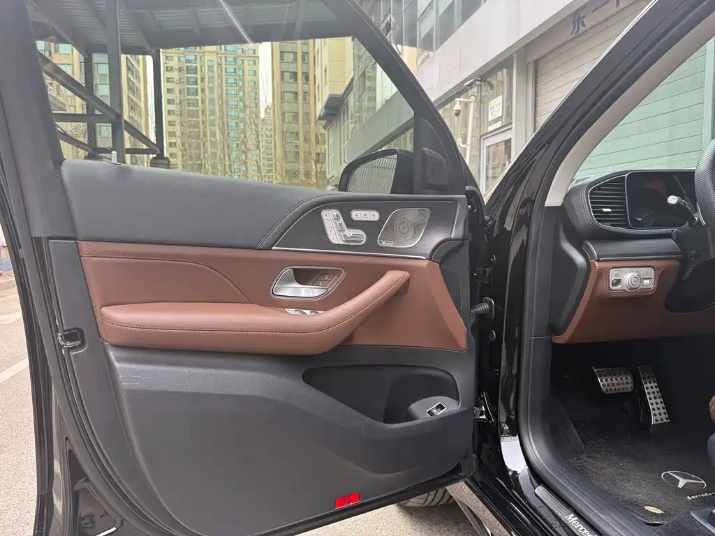 Mercedes-Benz GLS 2024 — фото 17
