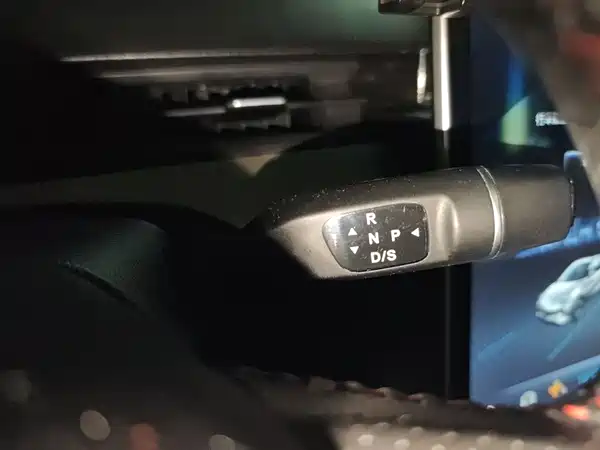 Neta V 2022