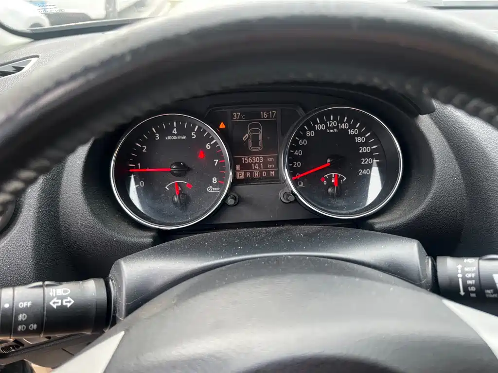 Nissan Qashqai 2012 — фото 17