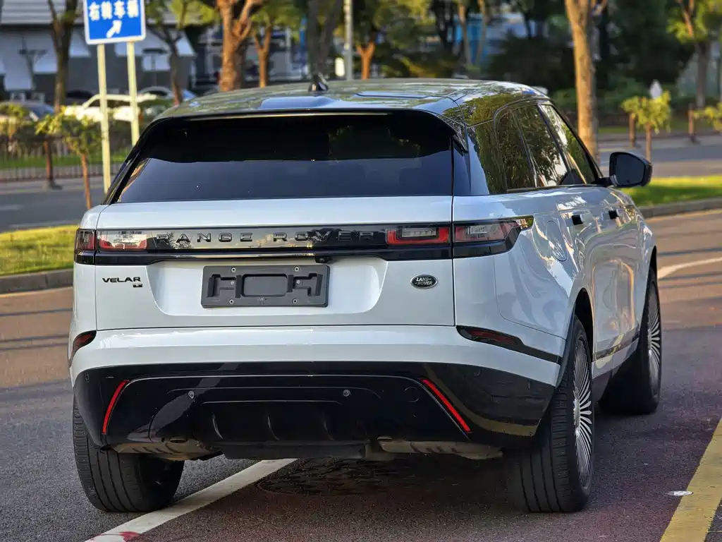 Land Rover Velar 2022 — фото 17