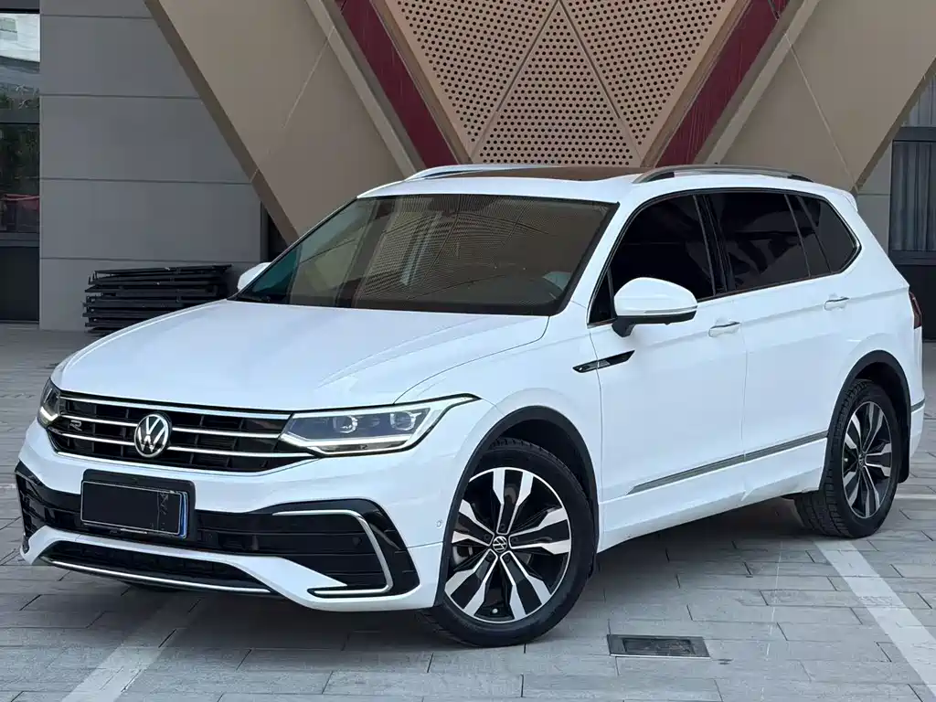 Volkswagen Tiguan L 2023