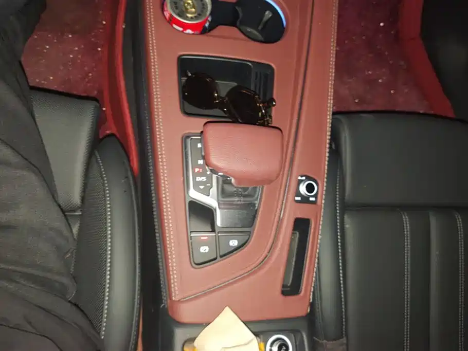 Audi A4L 2025 — фото 16