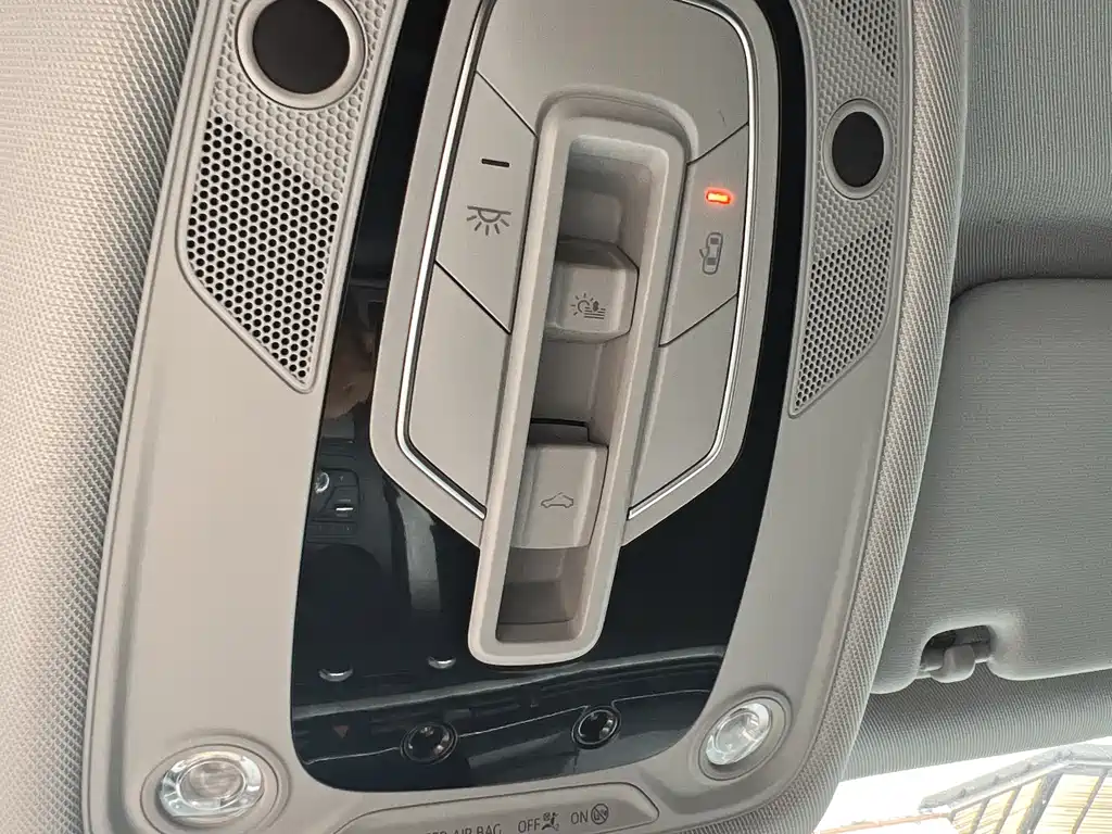 Audi A4L 2018 — фото 19