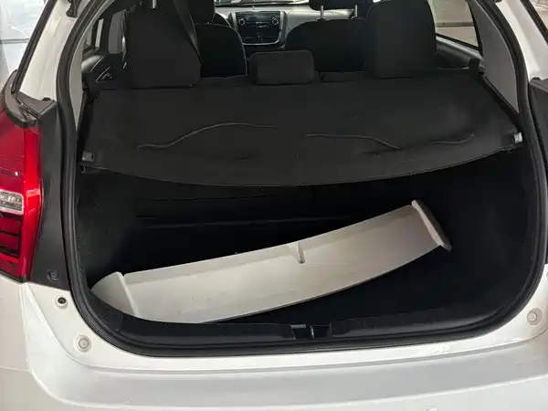 Toyota Yaris L 2016